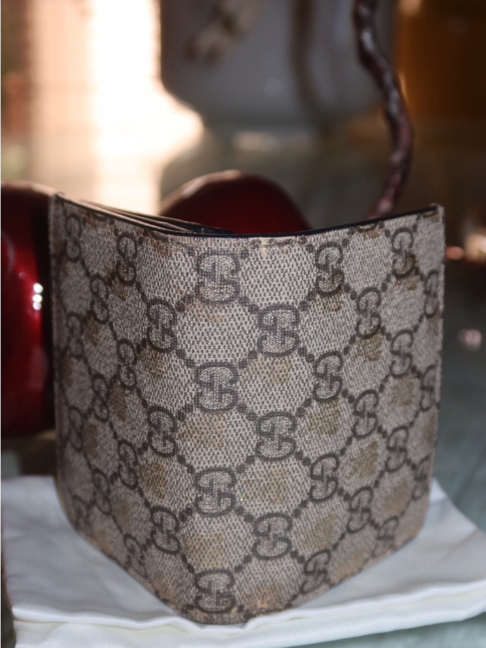Gucci Animalier Bee GG Monogram Wallet - Picture 9 of 16